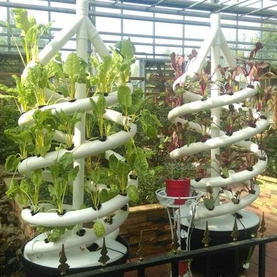 Sistema de hidroponia vertical de exploração agrícola em espiral