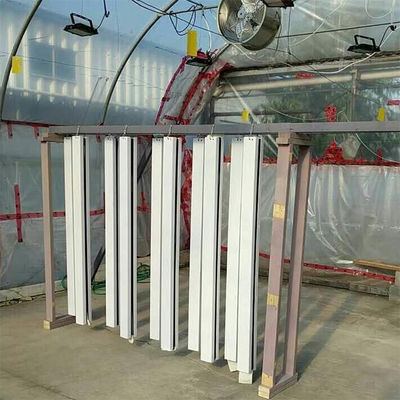 Sistema hidropônico de plantas de jardim de interior Zipgrow com luz LED